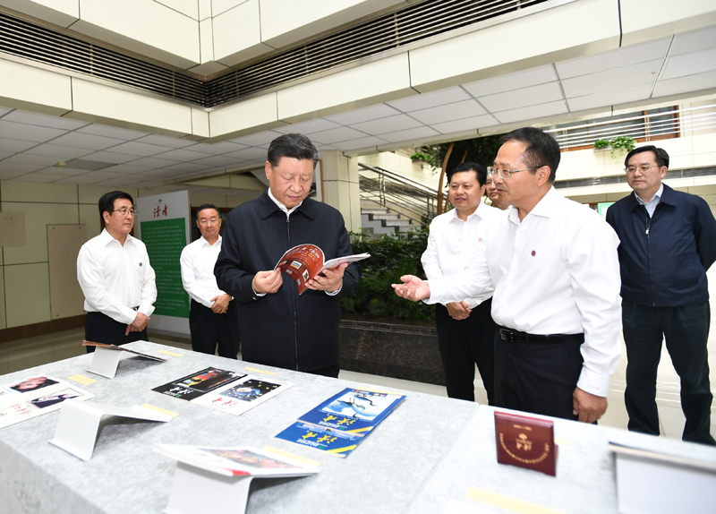 8月19日至22日，中共中央總書記、國家主席、中央軍委主席習近平在甘肅考察。這是21日下午，習近平在讀者出版集團有限公司考察。